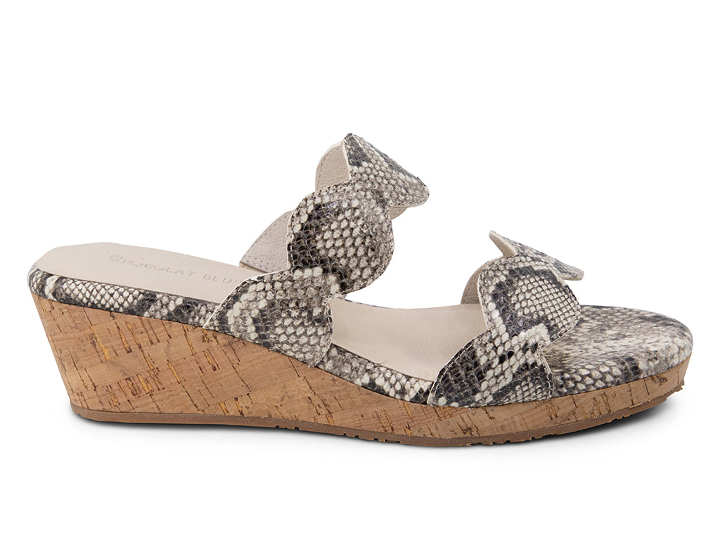 Fira_Natural Embossed Snake_side wedge view