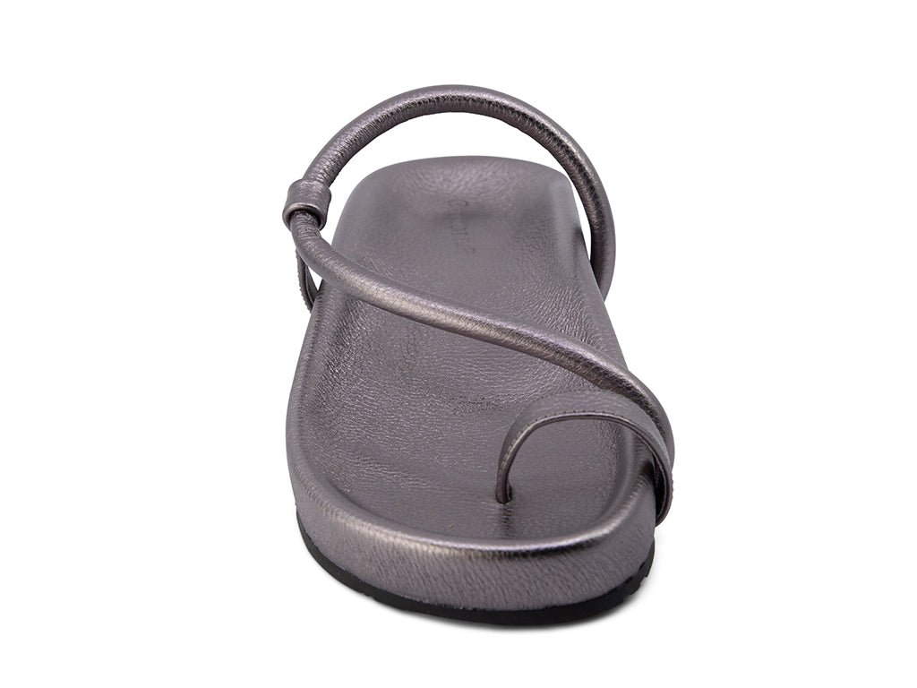 Zina_Gunmetal Leather_front toe view